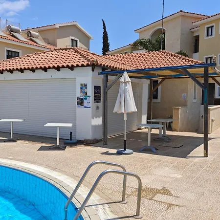 Catrina Gem Apartment Paralimni